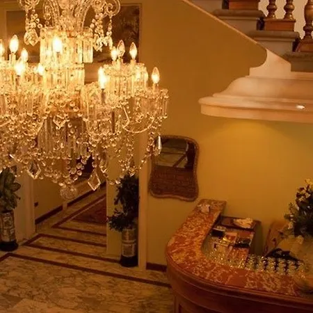 Hotel Grande Bretagne 4*