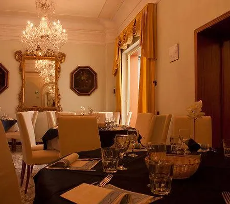 Hotel Grande Bretagne 4*