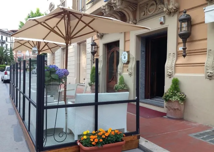 Grande Bretagne Hotel 4*